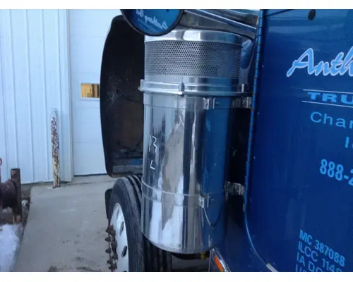 Freightliner CLASSIC XL Air Cleaner