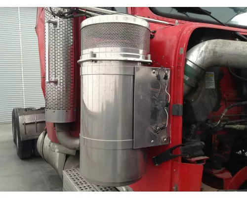 Freightliner CLASSIC XL Air Cleaner