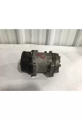 Freightliner CLASSIC XL Air Conditioner Compressor