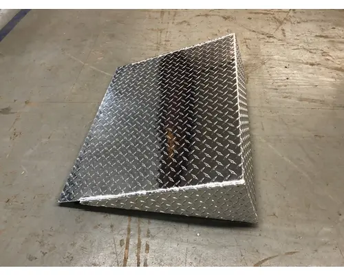 Freightliner CLASSIC XL Battery Box Cover
