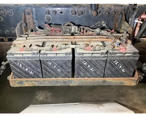 Freightliner CLASSIC XL Battery Box