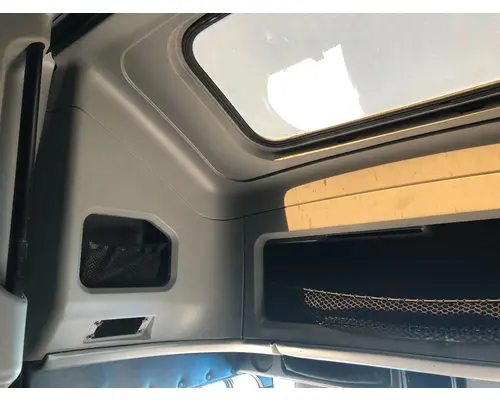 Freightliner CLASSIC XL Body, Misc. Parts