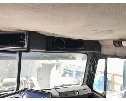 Freightliner CLASSIC XL Body, Misc. Parts