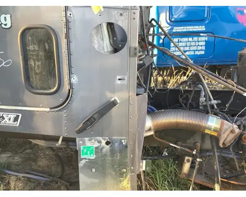 Freightliner CLASSIC XL Cab Assembly