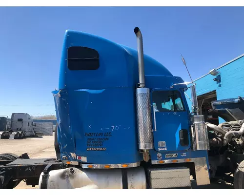 Freightliner CLASSIC XL Cab Assembly