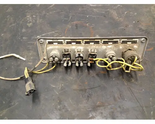 Freightliner CLASSIC XL Dash Assembly