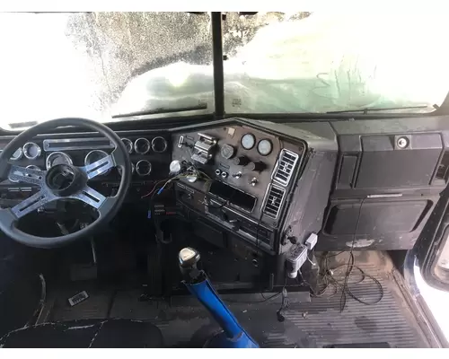 Freightliner CLASSIC XL Dash Assembly