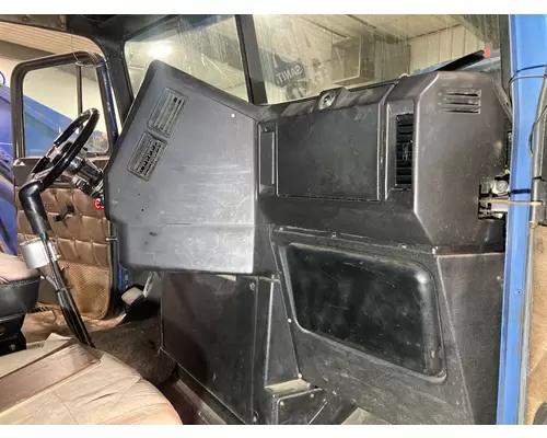 Freightliner CLASSIC XL Dash Assembly