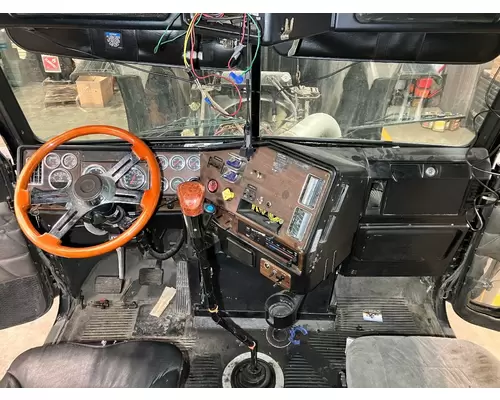 Freightliner CLASSIC XL Dash Assembly