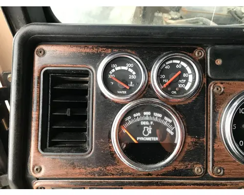 Freightliner CLASSIC XL Dash Assembly