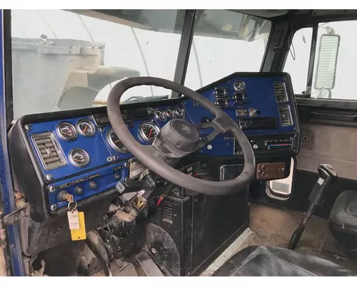 Freightliner CLASSIC XL Dash Assembly