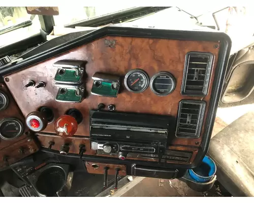 Freightliner CLASSIC XL Dash Assembly