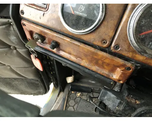 Freightliner CLASSIC XL Dash Assembly