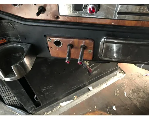 Freightliner CLASSIC XL Dash Assembly