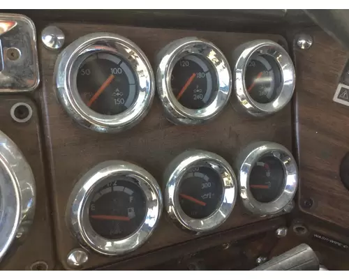 Freightliner CLASSIC XL Dash Panel