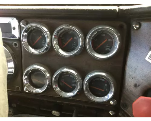 Freightliner CLASSIC XL Dash Panel