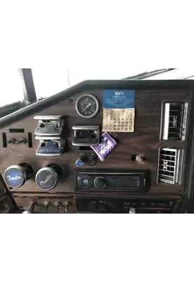 Freightliner CLASSIC XL Dash Panel