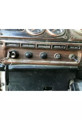 Freightliner CLASSIC XL Dash Panel