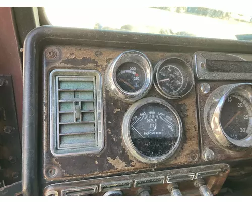 Freightliner CLASSIC XL Dash Panel