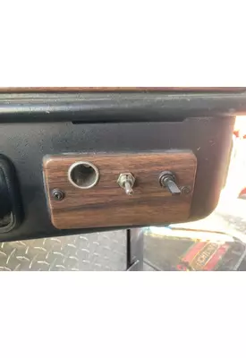 Freightliner CLASSIC XL Dash Panel