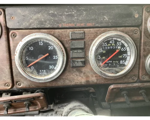 Freightliner CLASSIC XL Dash Panel