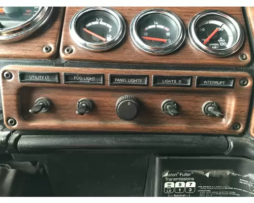 Freightliner CLASSIC XL Dash Panel