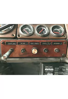 Freightliner CLASSIC XL Dash Panel