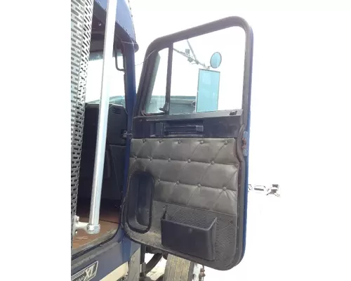 Freightliner CLASSIC XL Door Assembly, Front