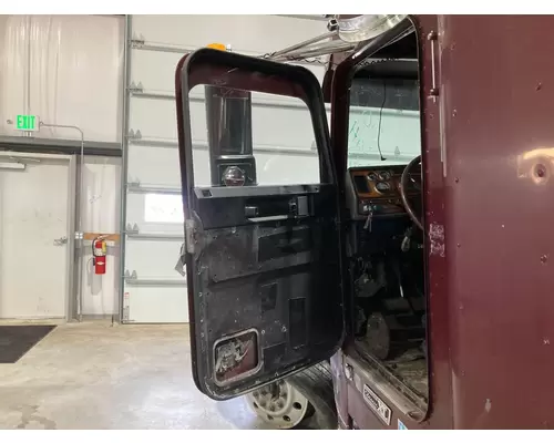 Freightliner CLASSIC XL Door Assembly, Front