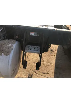 Freightliner CLASSIC XL Engine Brackets, Misc.