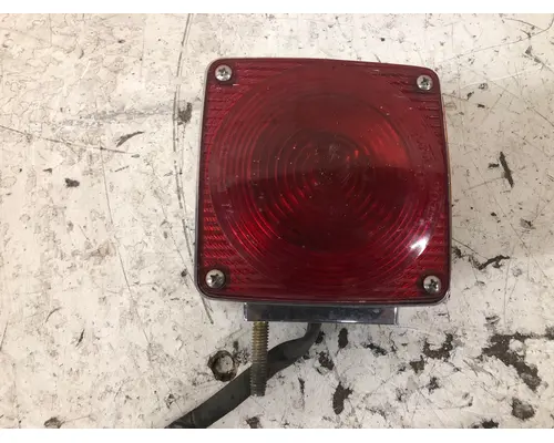 Freightliner CLASSIC XL Headlamp Assembly