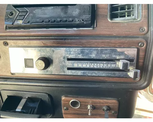 Freightliner CLASSIC XL Heater & AC Temperature Control