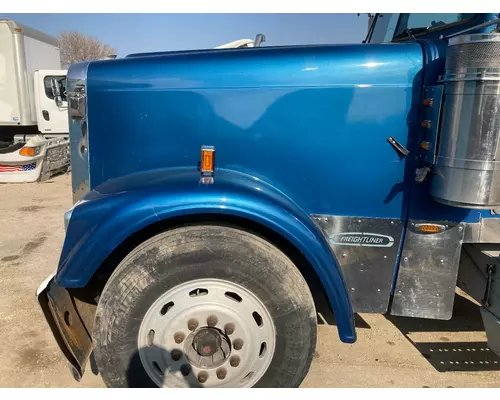 Freightliner CLASSIC XL Hood