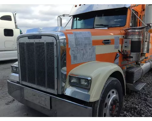 Freightliner CLASSIC XL Hood