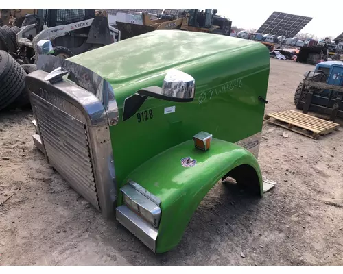 Freightliner CLASSIC XL Hood