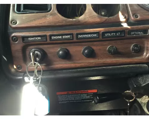 Freightliner CLASSIC XL Instrument Cluster