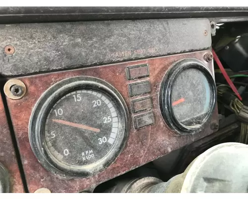 Freightliner CLASSIC XL Instrument Cluster