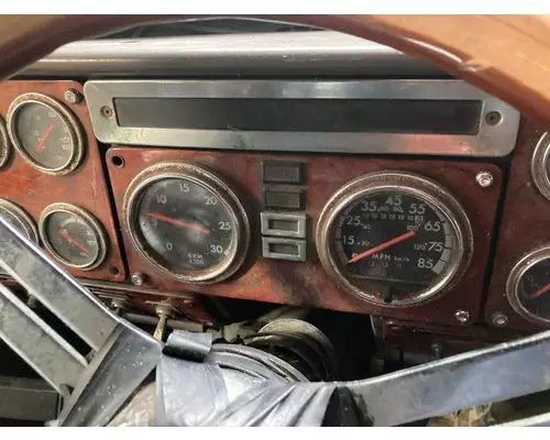 Freightliner CLASSIC XL Instrument Cluster