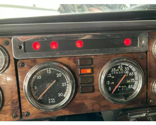 Freightliner CLASSIC XL Instrument Cluster