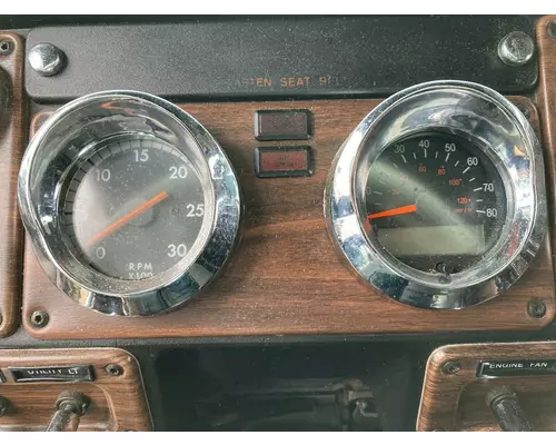 Freightliner CLASSIC XL Instrument Cluster