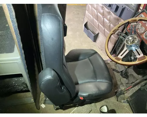 Freightliner CLASSIC XL Seat (non-Suspension)