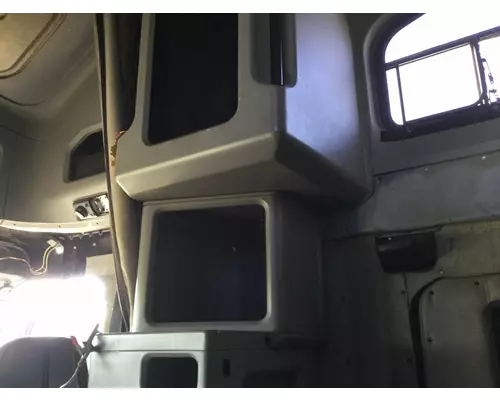 Freightliner CLASSIC XL Sleeper Cabinets