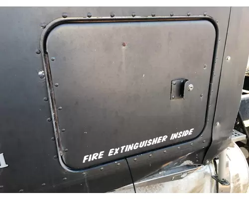 Freightliner CLASSIC XL Sleeper Door