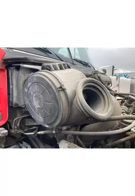 Freightliner COLUMBIA 112 Air Cleaner