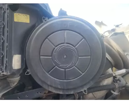 Freightliner COLUMBIA 112 Air Cleaner