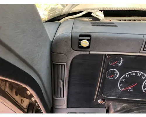 Freightliner COLUMBIA 112 Dash Assembly