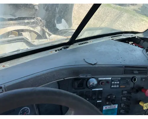 Freightliner COLUMBIA 112 Dash Assembly