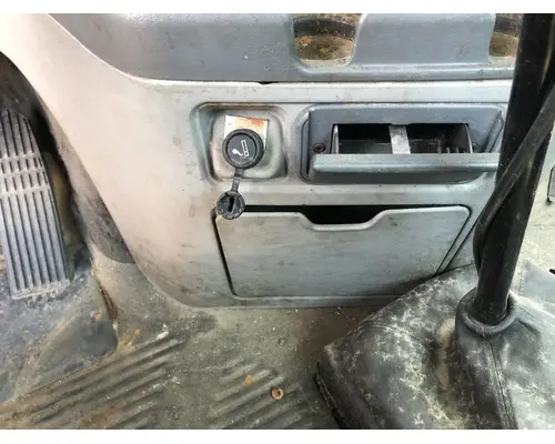 Freightliner COLUMBIA 112 Dash Assembly