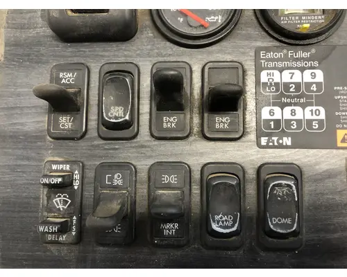 Freightliner COLUMBIA 112 Dash Assembly