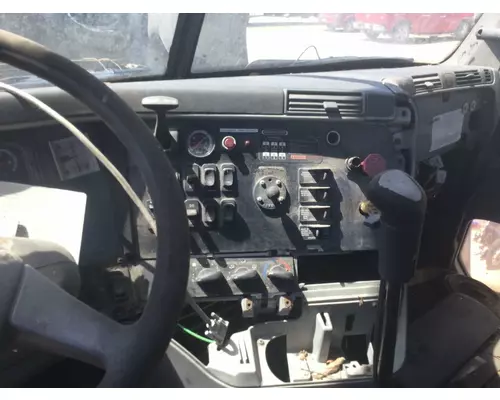 Freightliner COLUMBIA 112 Dash Assembly